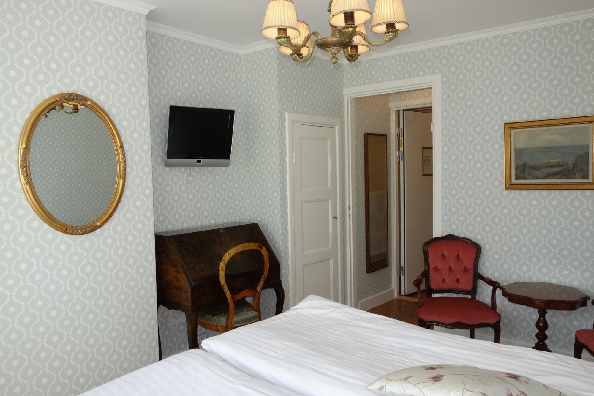 Kastanjelund Hotel Yngsjo Room photo